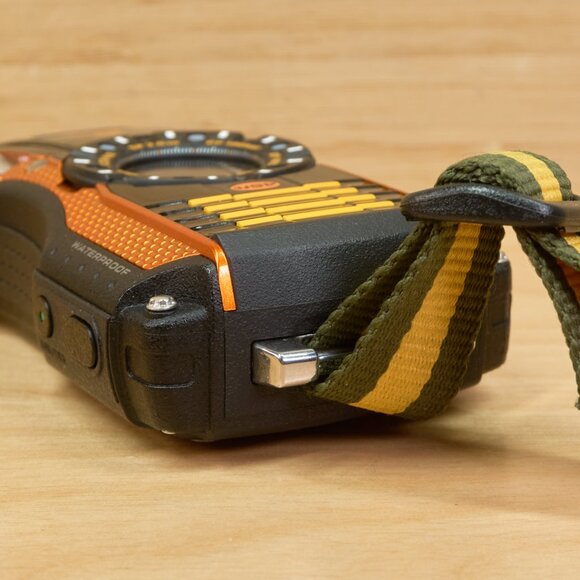 Pentax Optio WG-3 / 16MP Waterproof Digital Camera / Orange / Tested - Picture 9 of 11